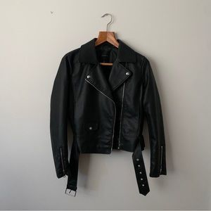 DYNAMITE  Black Faux Leather Zip Up Jacket with Buckle Detail Sz Women’s Medium